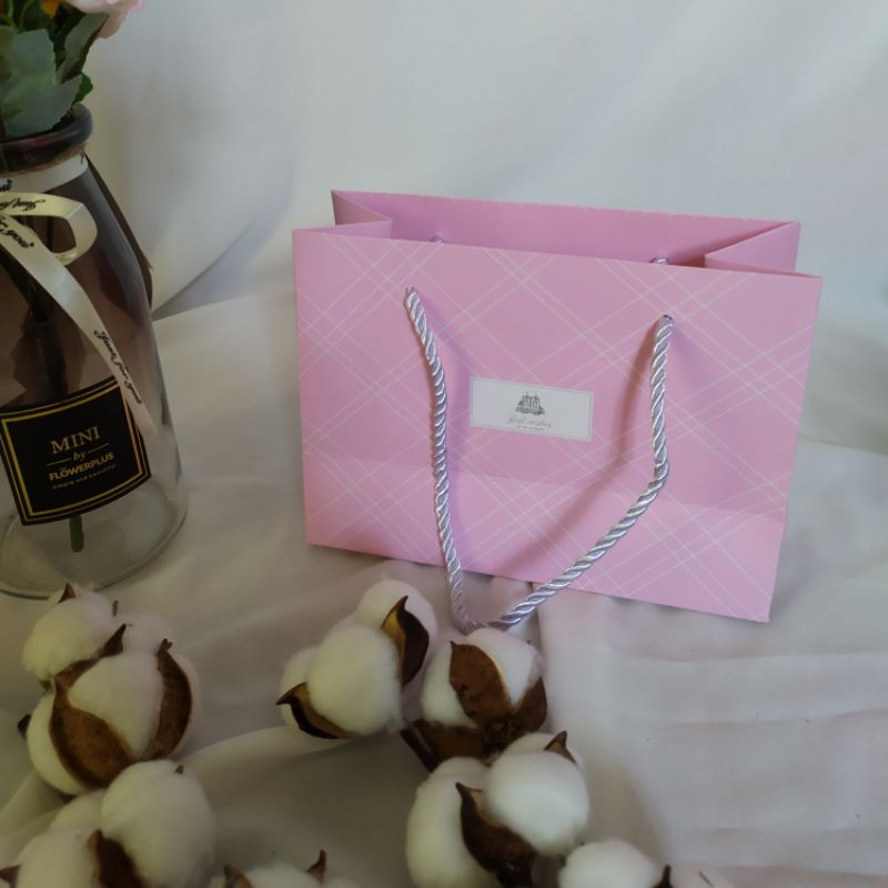 Paper Bag Motif Kotak S (PBP/03) | Goodie Bag | Tas Kertas Kado | Tas Ulang Tahun-Kotak Pink