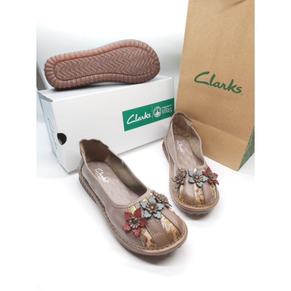 Clarks flat RG-819  / SEPATU WANITA CLARKS