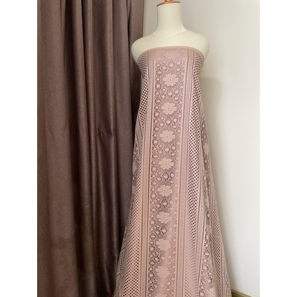 Kain Brokat Lace Vintage Royal Coksu Coklat susu Bahan Dress Gamis