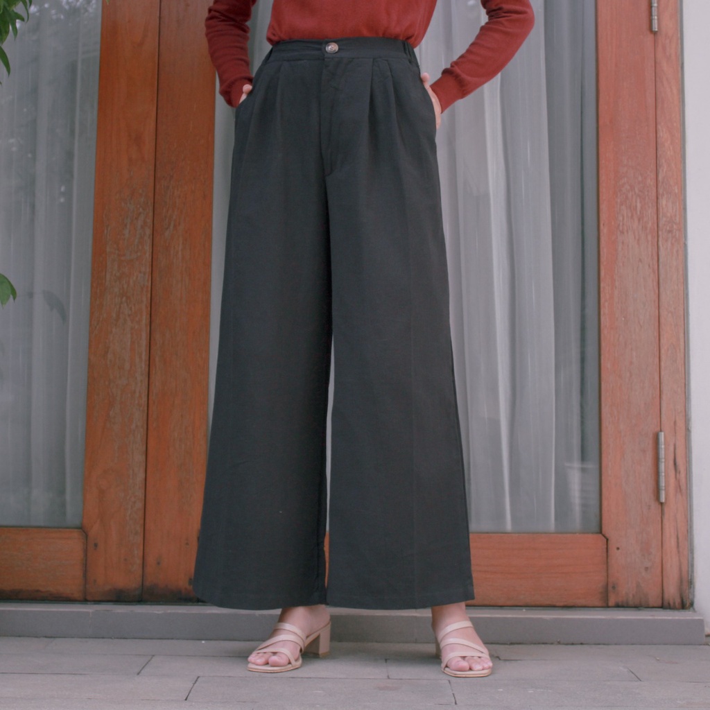 KULOT WANITA BAHAN LINEN MODEL LURUS KANCING-HITAM