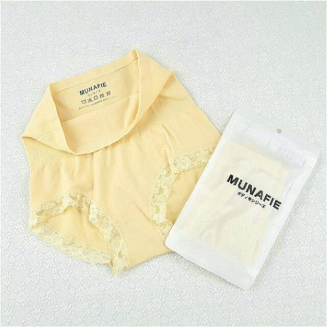 Munafie korset celana dalam