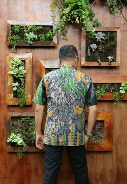 Batik cowok exclusive sablon malam lengan pendek