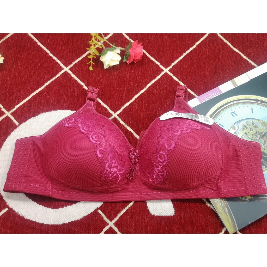 Bra / Bh Wanita 229 CUP B- Busa Tipis Tidak Ada Kawat Import