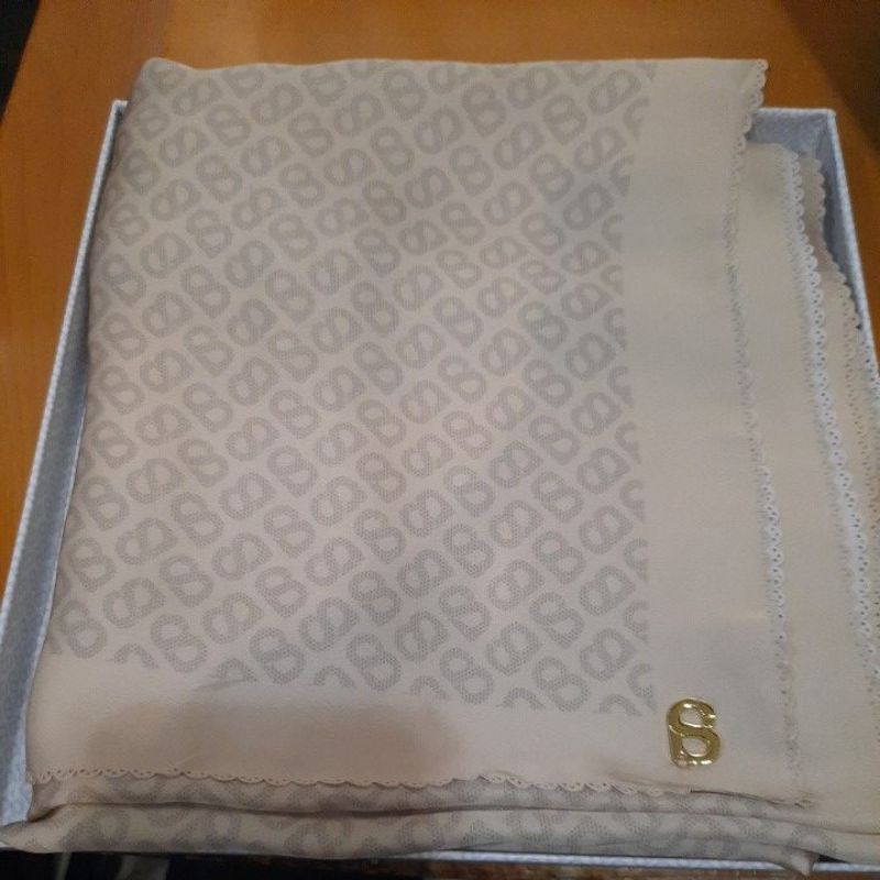 Tapis Square Buttonscarves Seed