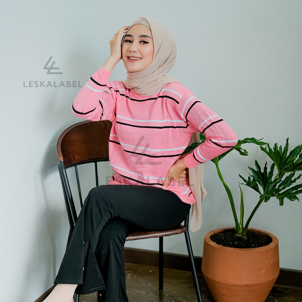 Sweater Rajut Wanita Korea Moura Outer Cewek Salur Garis