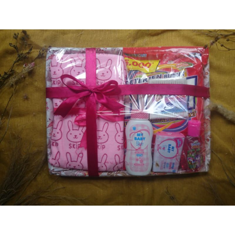parsel bayi laki-laki perempuan/parsel handuk bayi murah