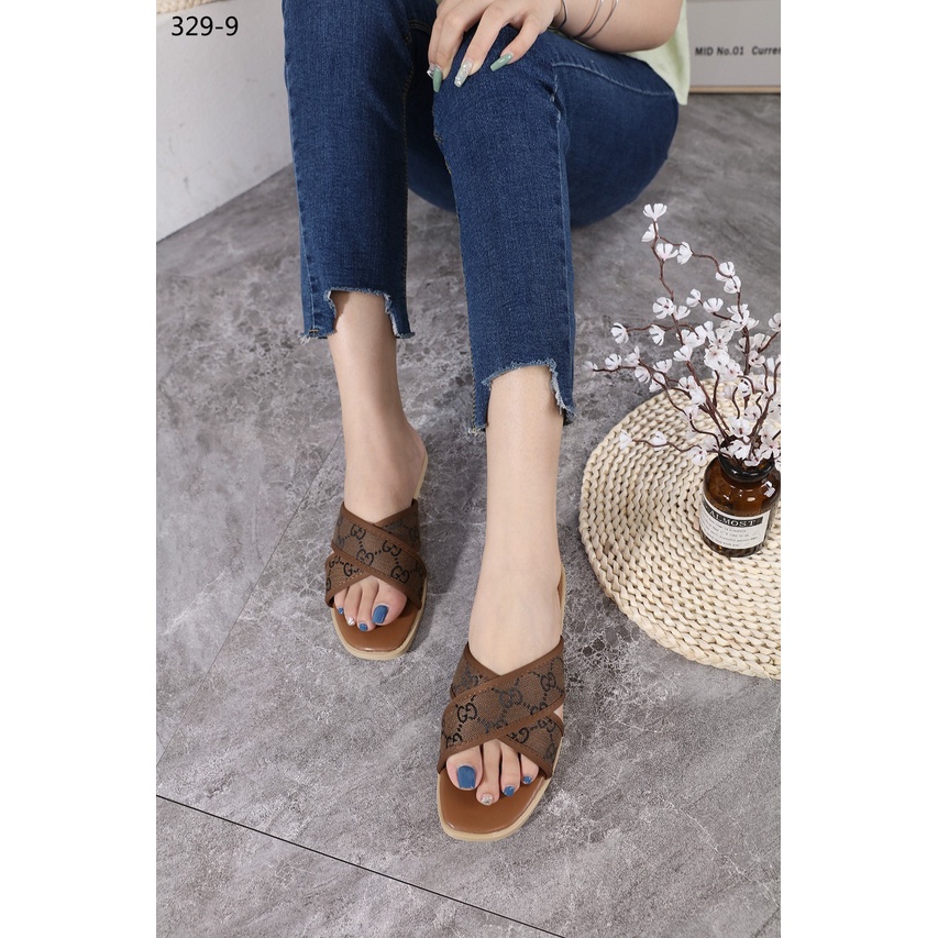 GC GG Canvas Slide Sandals 329-9