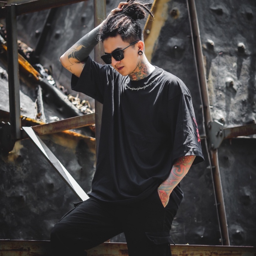 Oversized T Shirt Kaos Oversize Pria Wanita Unisex Distro Original Streetwear Cotton Combed 20s Sablon Plastisol Rubber Ink Dewasa Keren Murah Berkualitas Premium Cowok Cewek MRKO OVR013