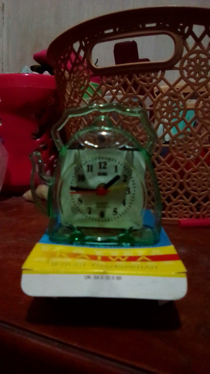 Jam Weker Transparan Karakter Teko