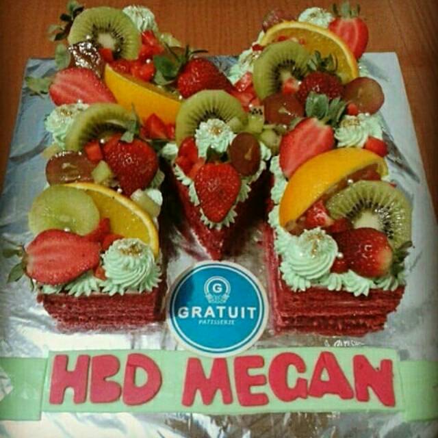 

MONOGRAM CAKE ALFABETH UK 20CM X 20CM
