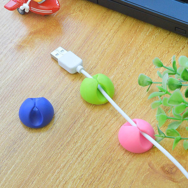 Klip Holder Organizer Kabel Data / Earphone