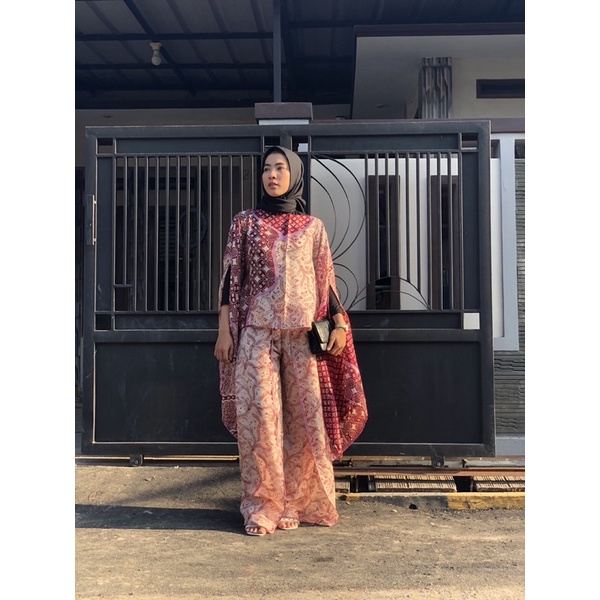 Batik kaftan wanita setelan
