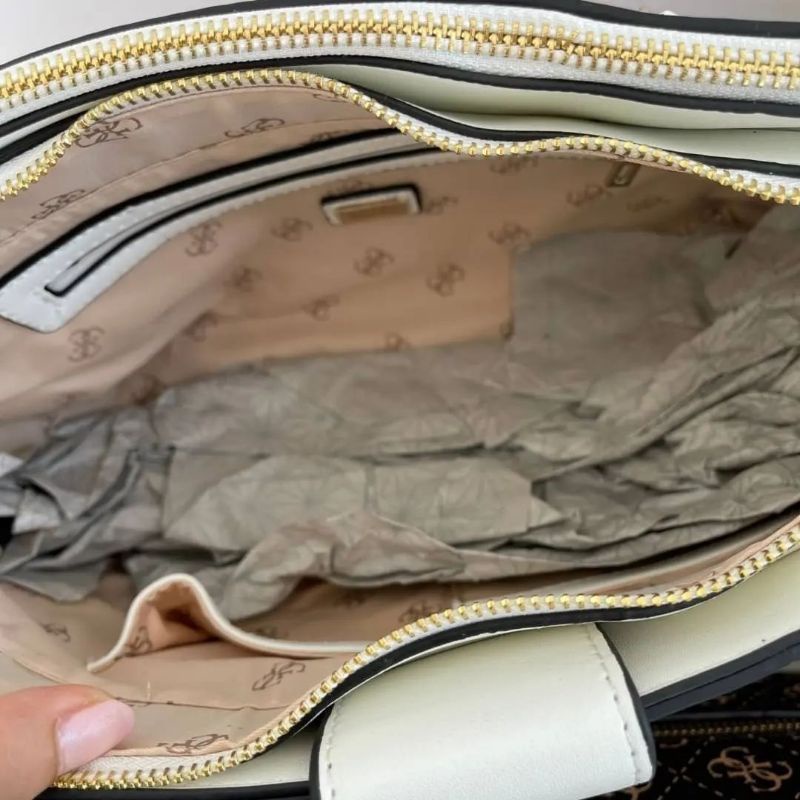 10.10 SALE | GUESSS LOGO CITY SOCIETY SATCHEL - Handbag