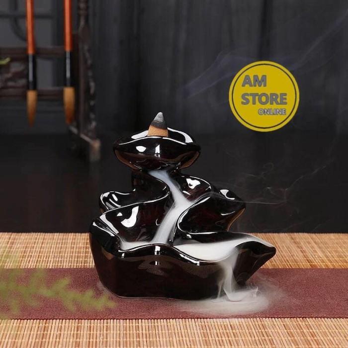 Nay / Tempat Bakar Dupa Asap Hiolo Air Terjun