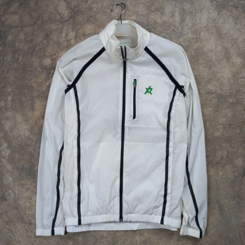 Jaket Running Lecaf