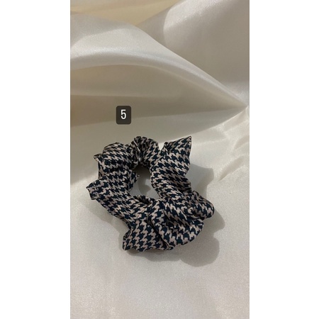 Scrunchies Scrunchie Skruncis Ikat Rambut / Karet Rambut Korea Minjun