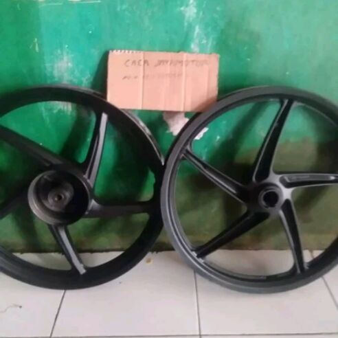 Velg pelek resing racing motor honda revo absolut pnp revo fit copotan original