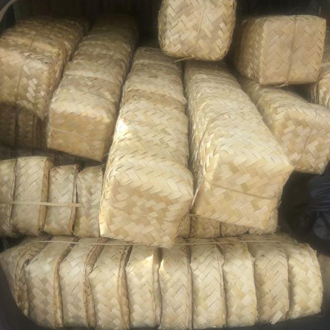 

READY COD Paket Besek bambu catering 150 Pasang, 20x20 cm, halus dan bersih a TERMURAH