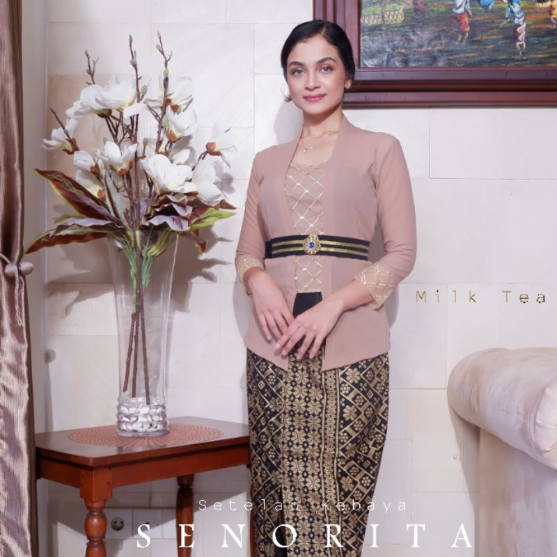 Setelan Kebaya Kutubaru Modifikasi Senorita