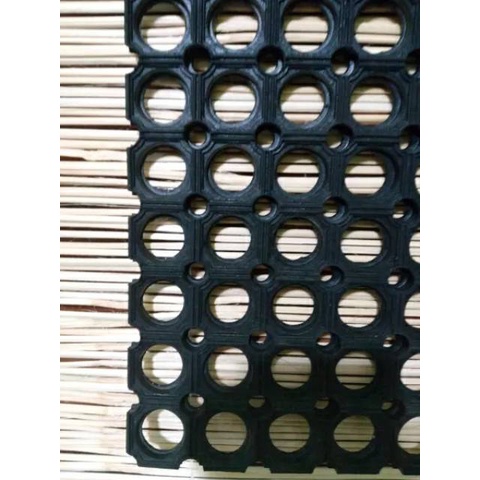 Keset/Karpet Karet Lubang KOMPOS Hitam ukuran 40x60