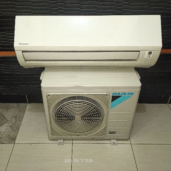 AC second 1PK R32 Daikin