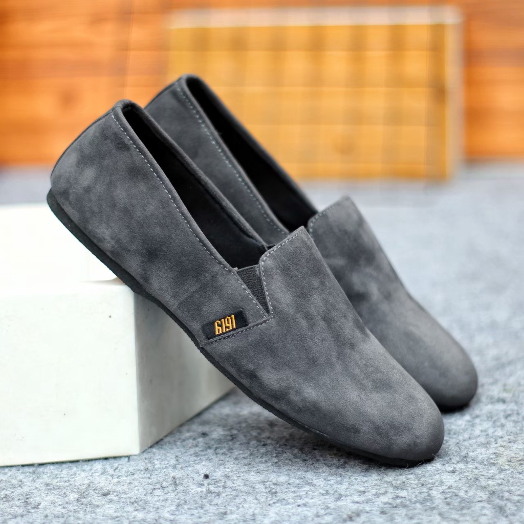 Sepatu Slip On Pria Sepatu Casual Pria Suede Premium Cowok Sepatu Original Sepatu Kasual Santai Kuliah Gaya Keren Kekinian Ori Murah Terlaris