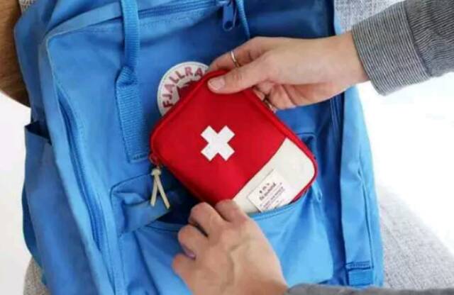 Tas P3K Kotak Tas Obat First Aid Kit Pouch Perlengkapan Outdoor