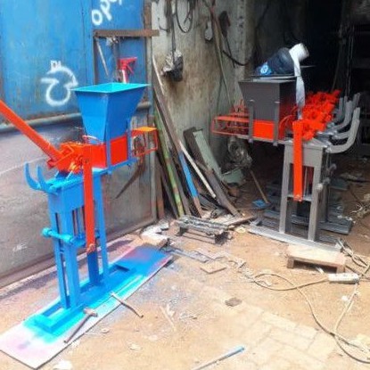 Handpress Bata Interlock Manual / Bata Lego