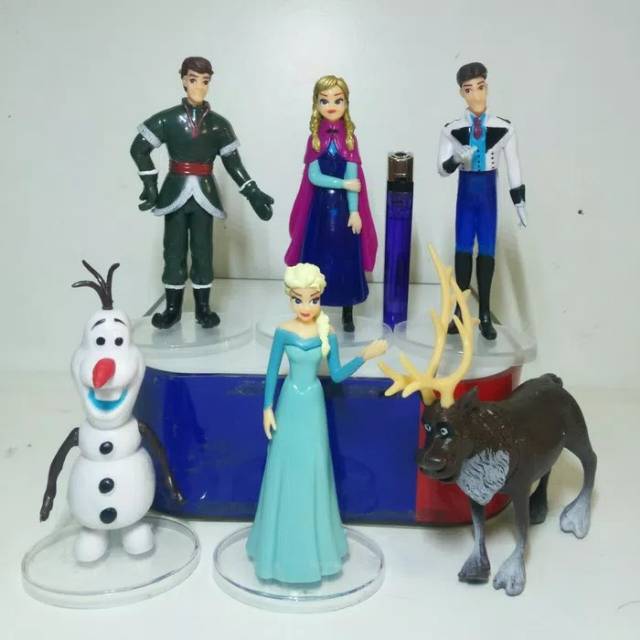 

Frozen set isi 6 pcs