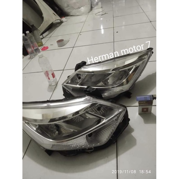 lampu depan calya sigra facelift oryginal