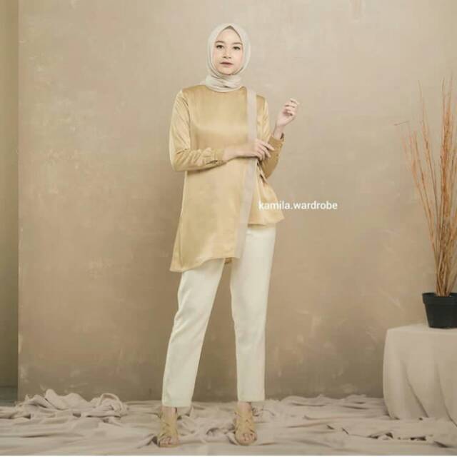 [PRELOVED] Amara Tunic Gold Size M by Kamila Wardrobe