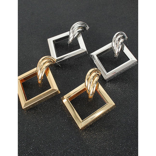 LRC Anting Tusuk Fashion Hollow Geometric Square Alloy Earrings K44427