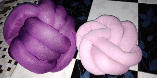 Bantal Knot Pillow Purple Bola Simpul 3