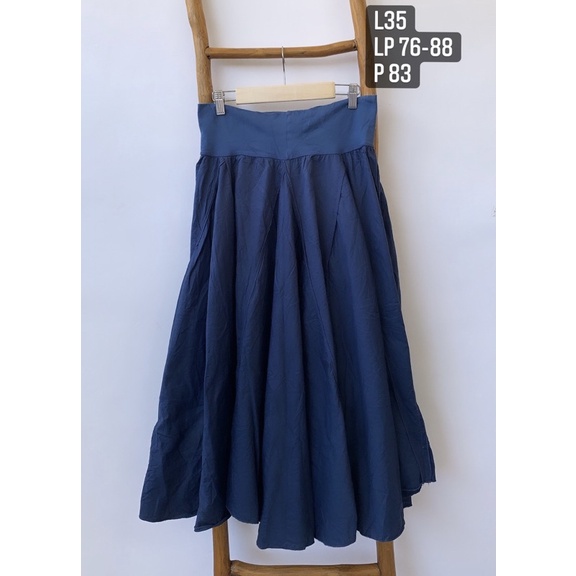 Rok Wanita Preloved-L35