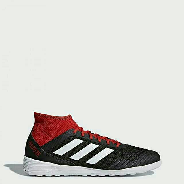 Sepatu Futsal Adidas Predator Tango 18.3 IN Core Black/Cloud White/Red
Original BNIB