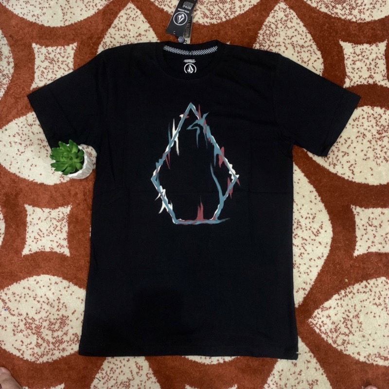 Kaos volcom geist tee mirror sample