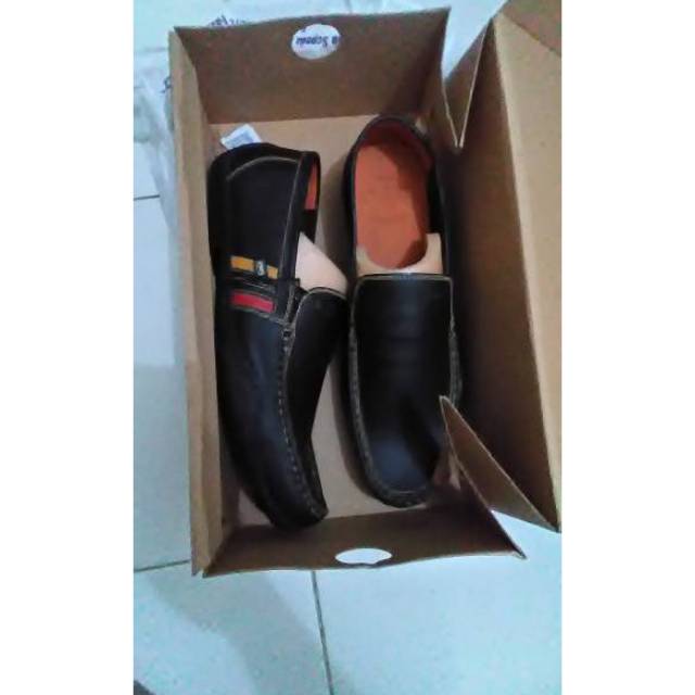 Sepatu slop on original Lois LSH 421 BL