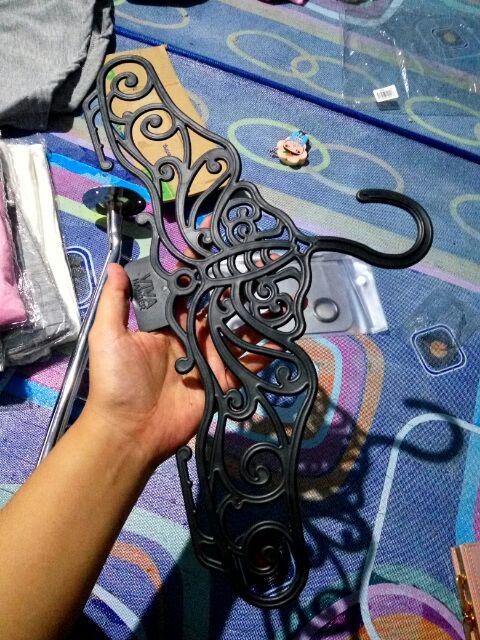 Hanger Gantungan Baju Model Kupu Kupu Hitam