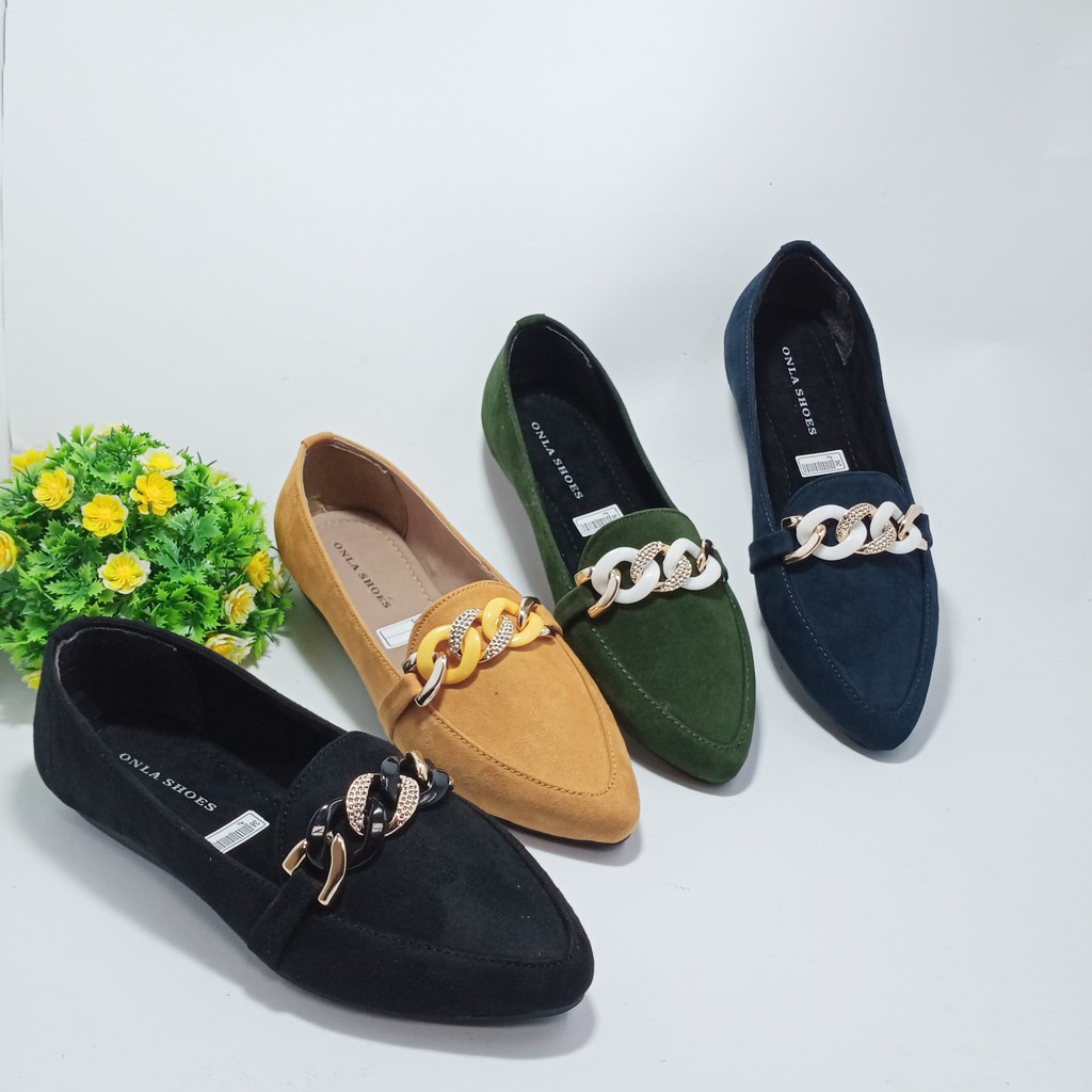 Sepatu Flatshoes motif rantai LB01