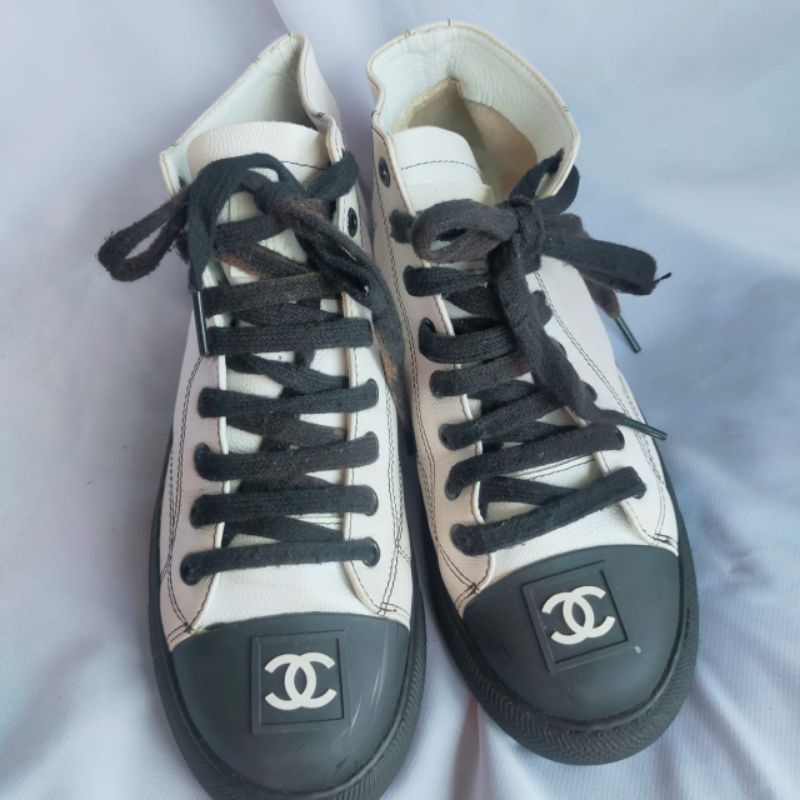 sepatu second branded wanita "Channel"Made in italy size 35 36