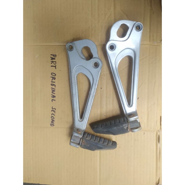 FOOSTEP POSTEP PIJAKAN KAKI BELAKANG NINJA R SS