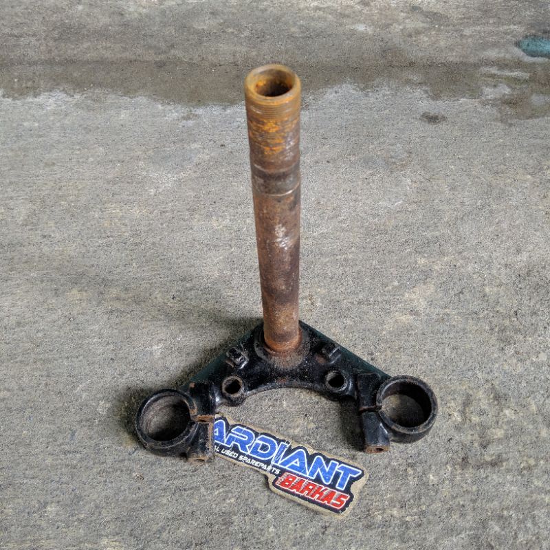 Segitiga T bawah honda glpro gl pro tiger lama ori