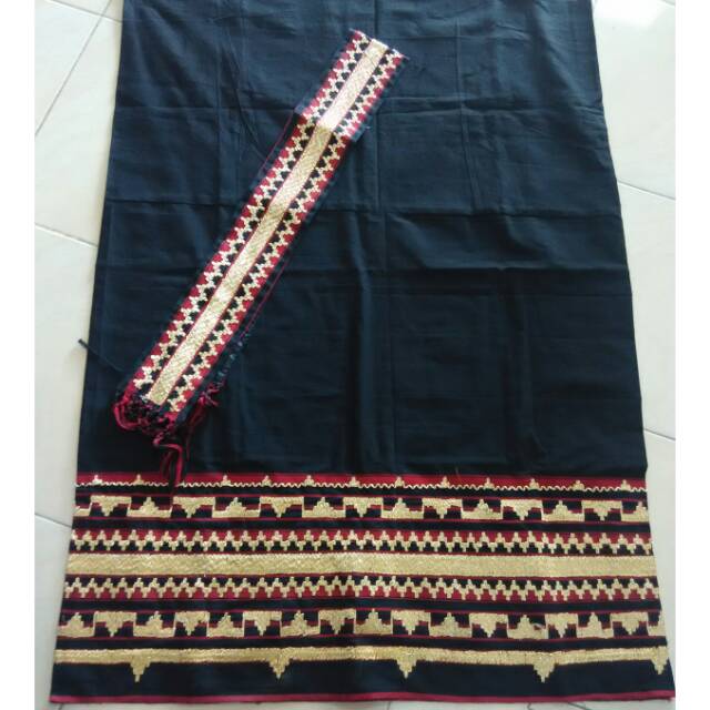 Sarung Tapis Cuping khas Lampung / Tapis Papa