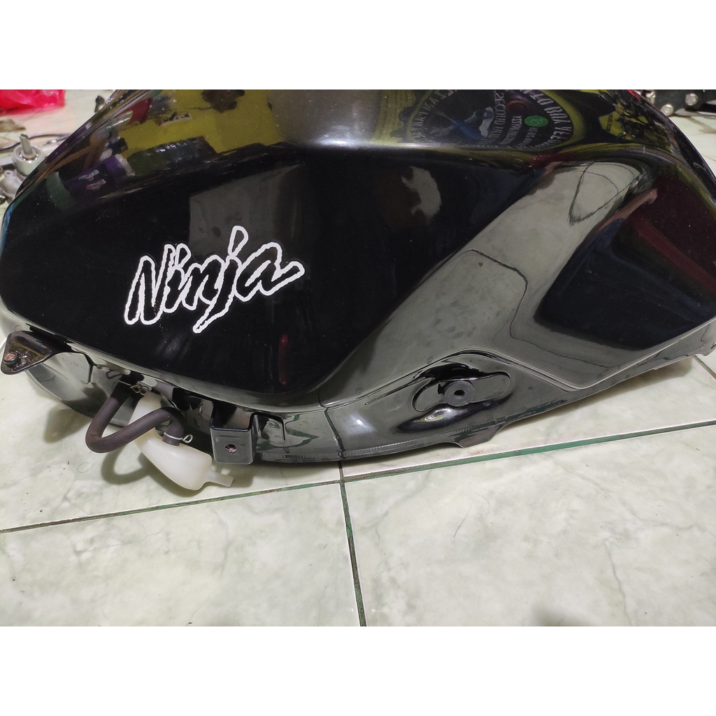 Tangki Motor Kawasaki Ninja 250 Fi Old / Z250 Copotan