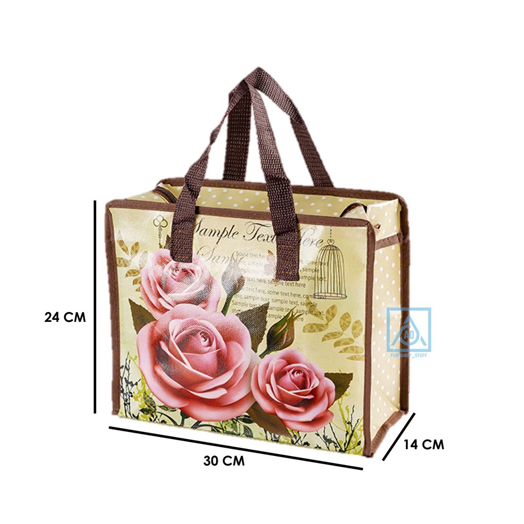 

TAS KARUNG TAS MUKENA TAS SOUVENIR UKURAN 24 X 30 CM