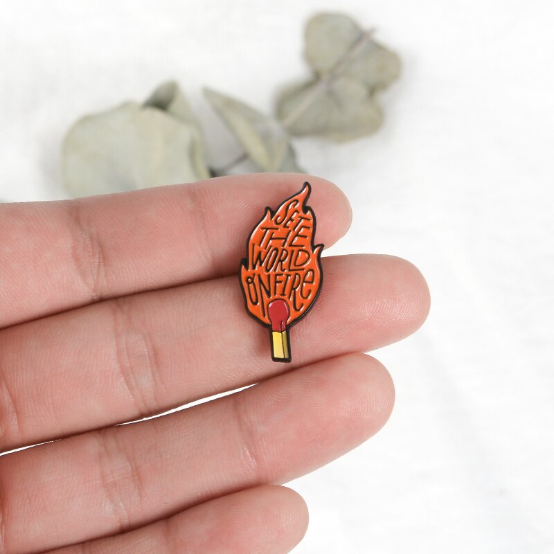 Bros Pin Enamel Desain Korek Api Untuk Pria Dan Wanita