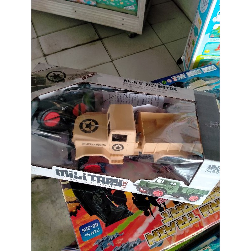mobil truk remot control / mobil truk militer