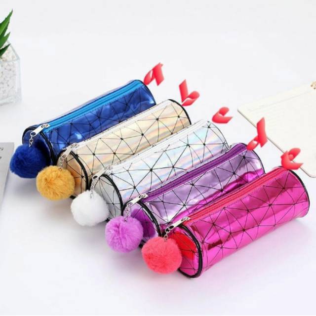 

Pencil case hologram