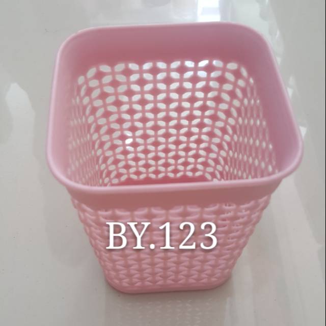 

Tempat pensil/tempat makeup