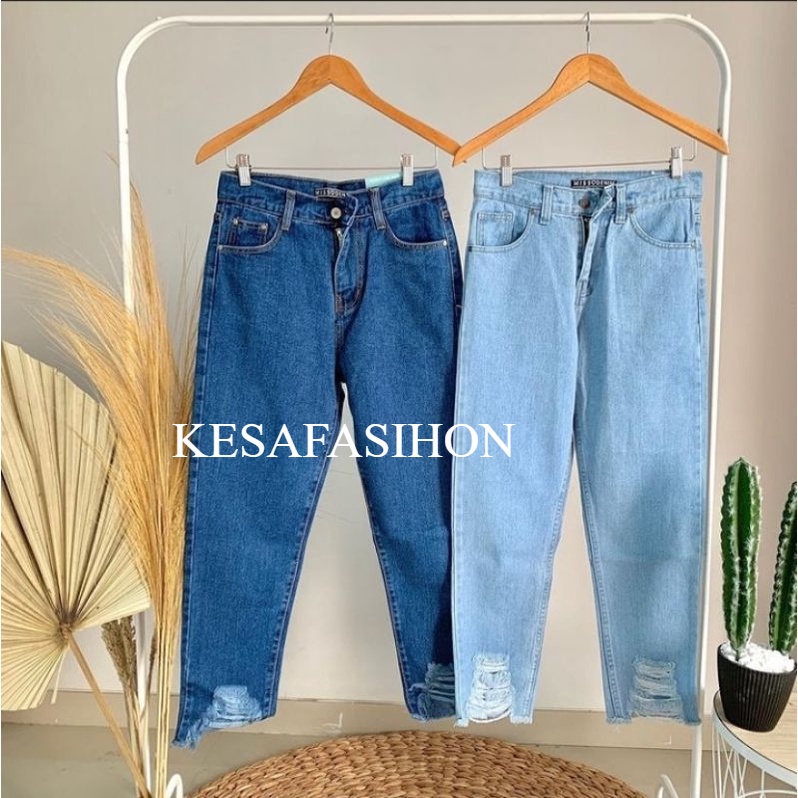 CELANA BOYFRIEND JEANS SOBEK RIPPED WANITA